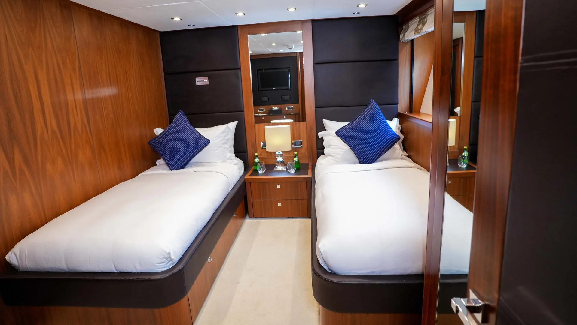 Lucien — photo 25 location yacht Monaco
