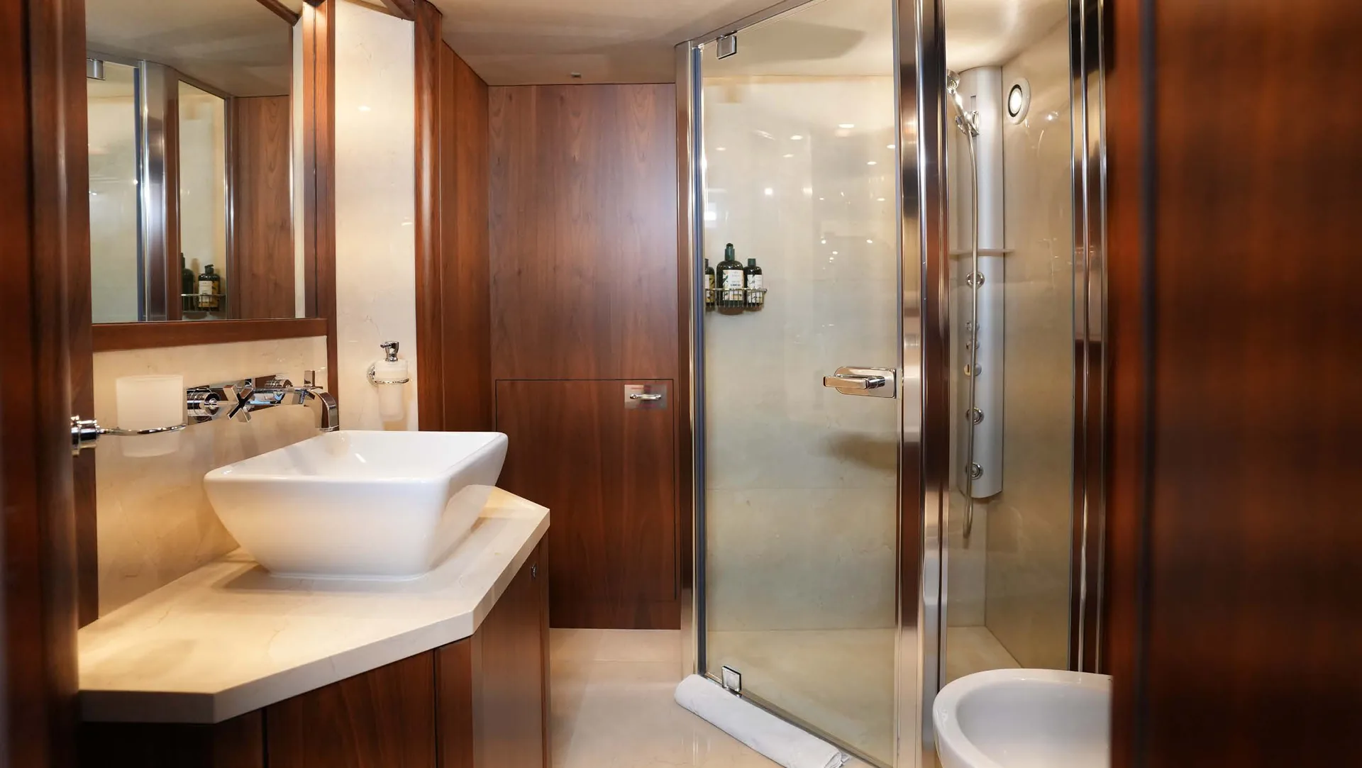 Lucien — photo 28 location yacht Monaco