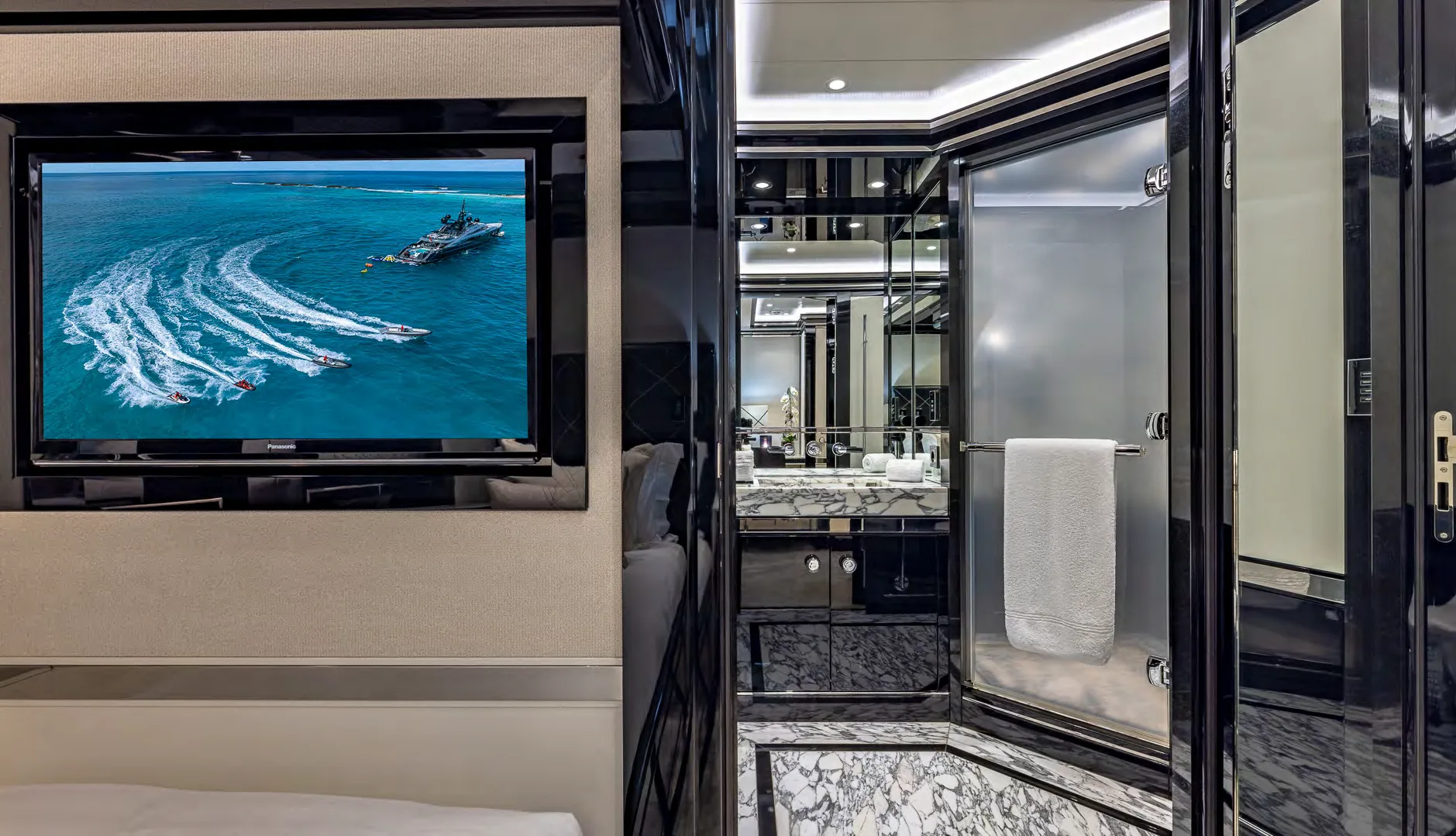 OKTO — photo 24 location yacht Monaco