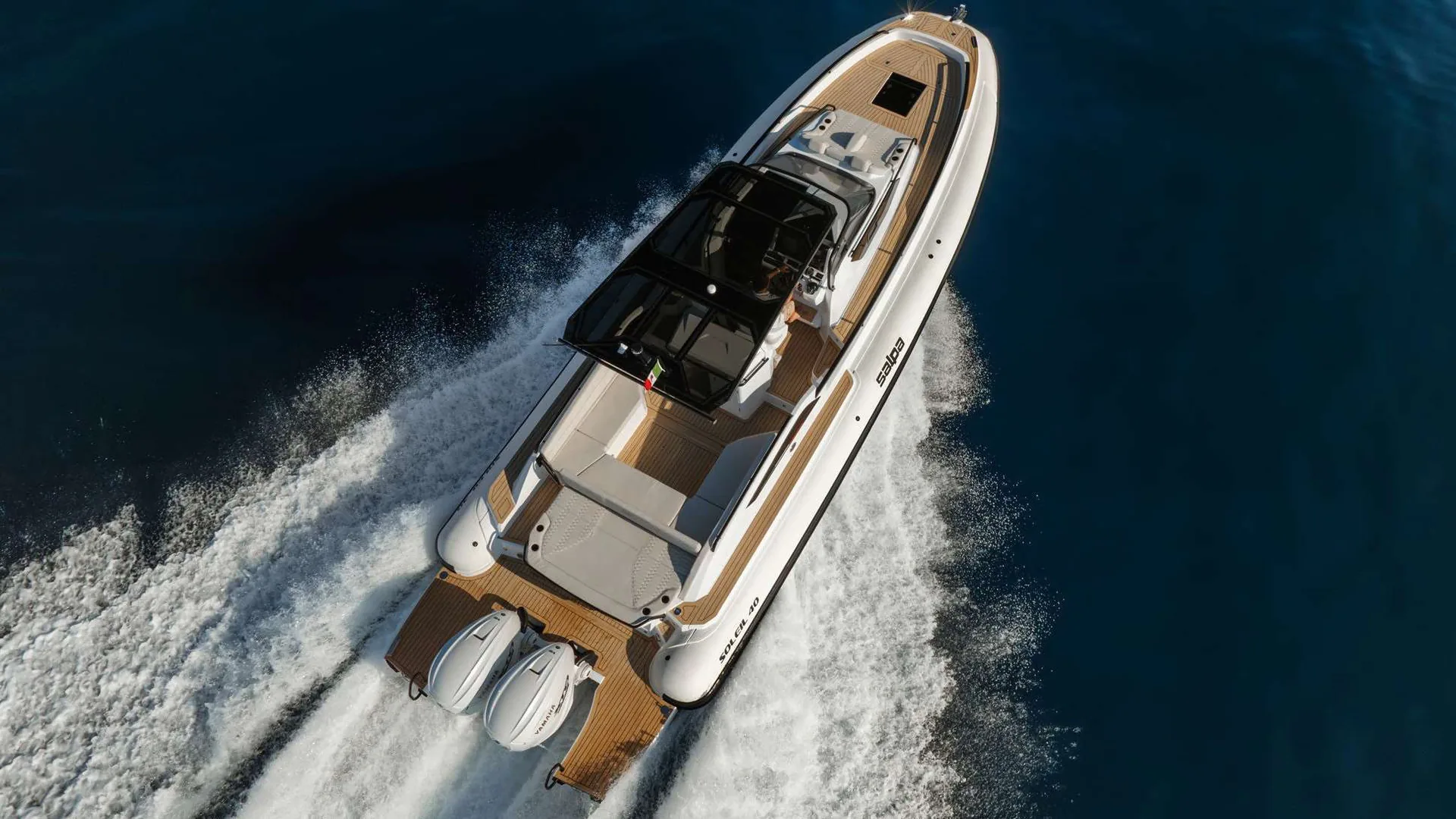 Soleil 40 — photo 11 location yacht Monaco