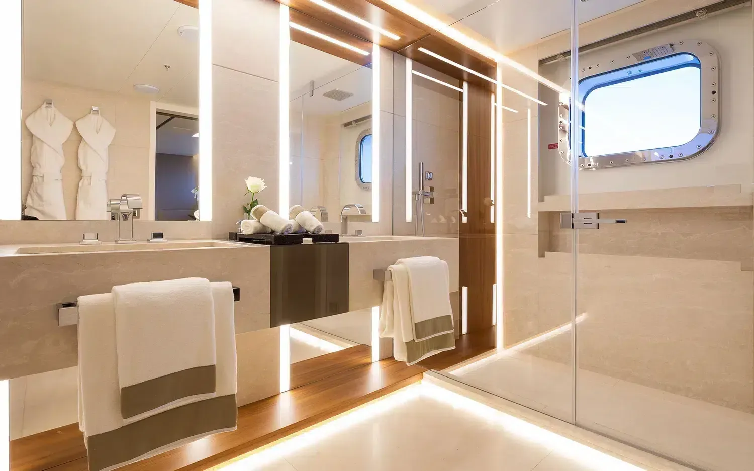 ALFA - photo 31 location yacht Monaco