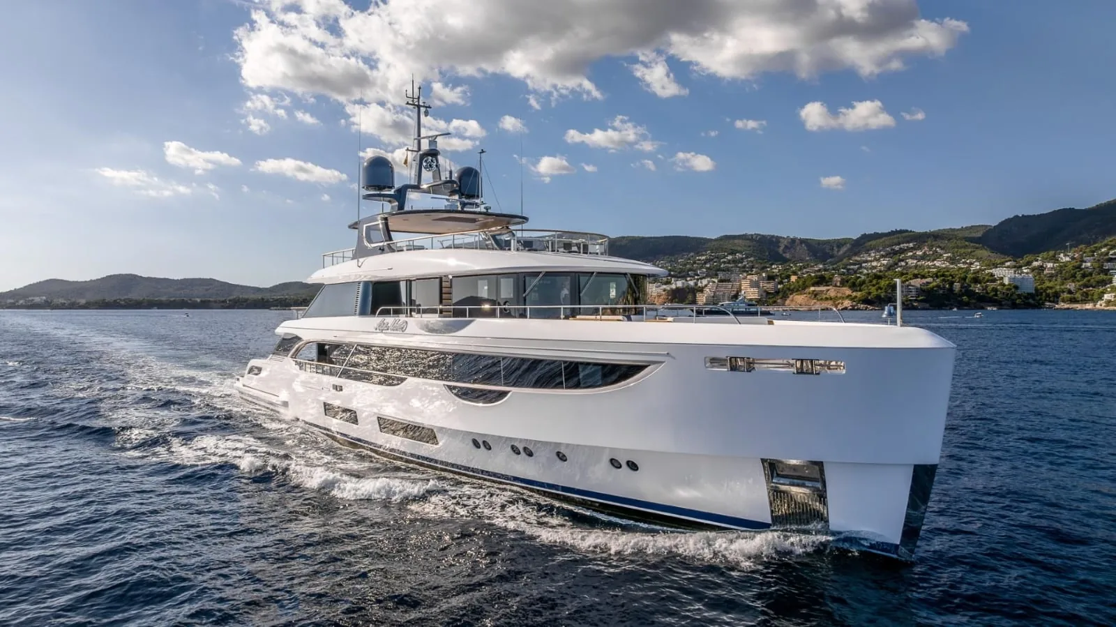 ALPHA WAVES - photo 2 location yacht Monaco