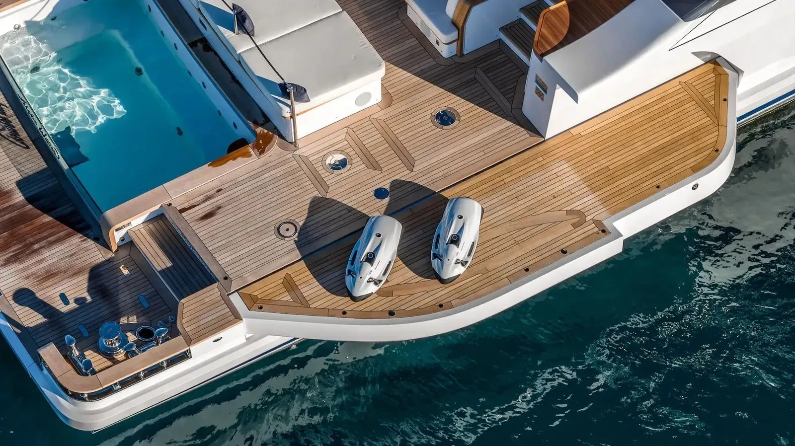 ALPHA WAVES - photo 8 location yacht Monaco