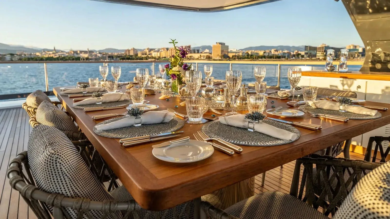 ALPHA WAVES - photo 20 location yacht Monaco