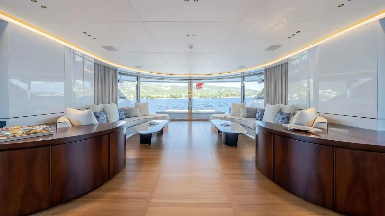 ALPHA WAVES - photo 27 location yacht Monaco