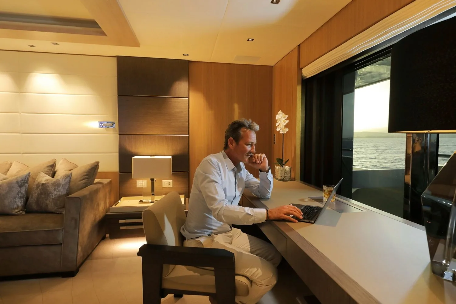 ARTISAN - photo 34 location yacht Monaco