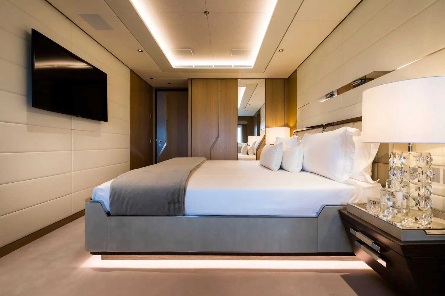 ARTISAN - photo 40 location yacht Monaco