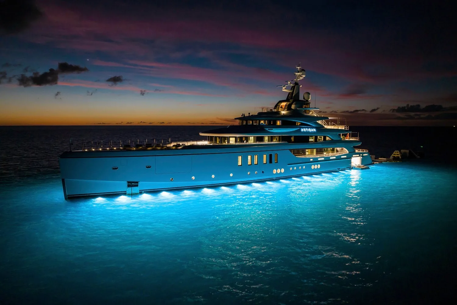 ARTISAN - photo 47 location yacht Monaco