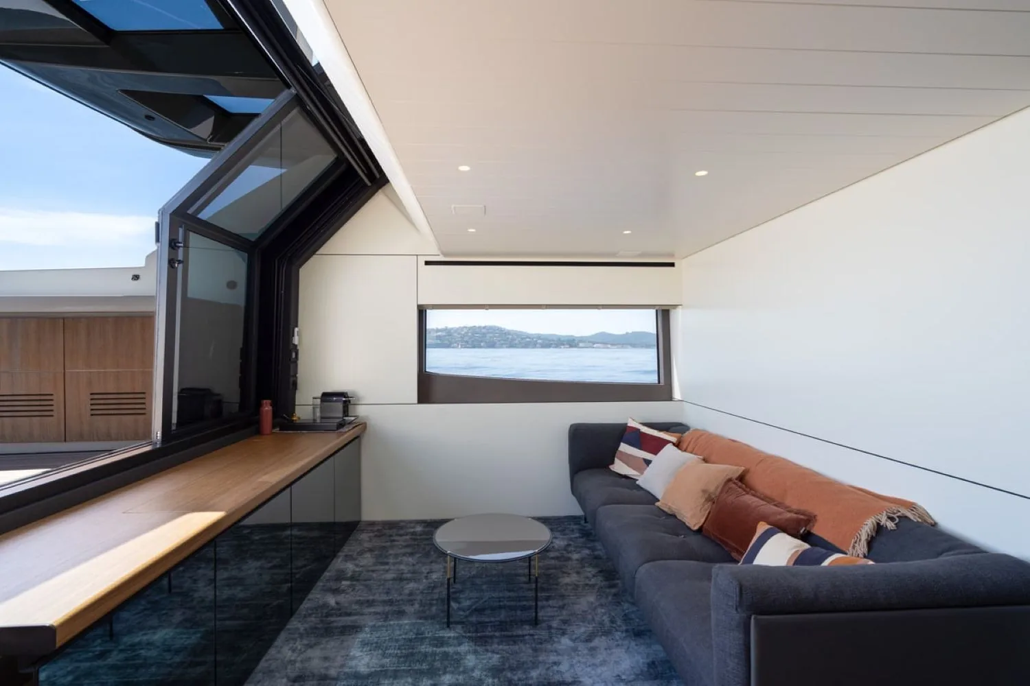 BLUEGAME BGX63 - photo 15 location yacht Monaco