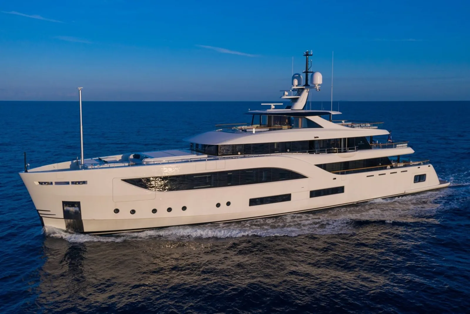 C - photo 2 location yacht Monaco