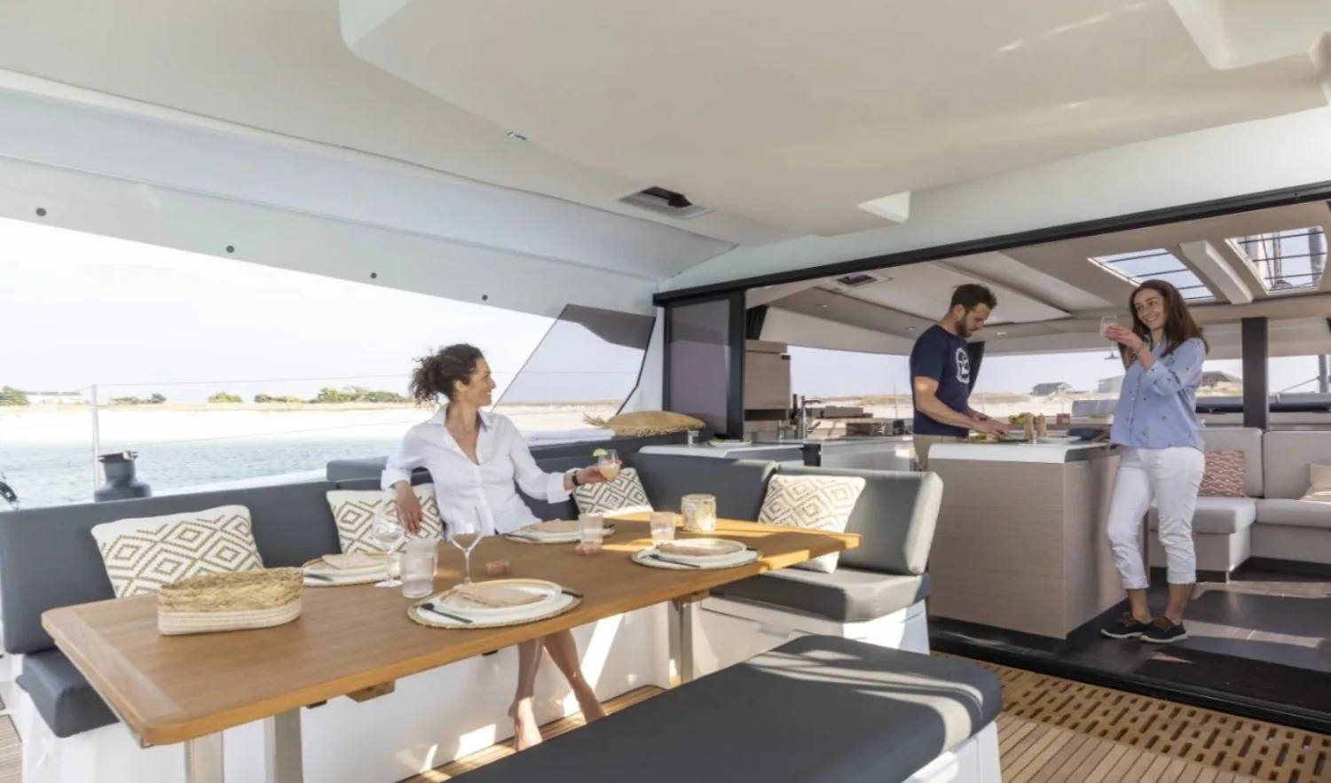 CATAMARAN AURA 51 - photo 8 location yacht Monaco