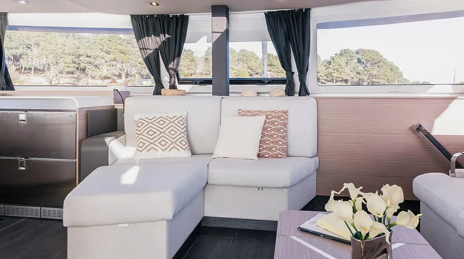 CATAMARAN AURA 51 - photo 11 location yacht Monaco