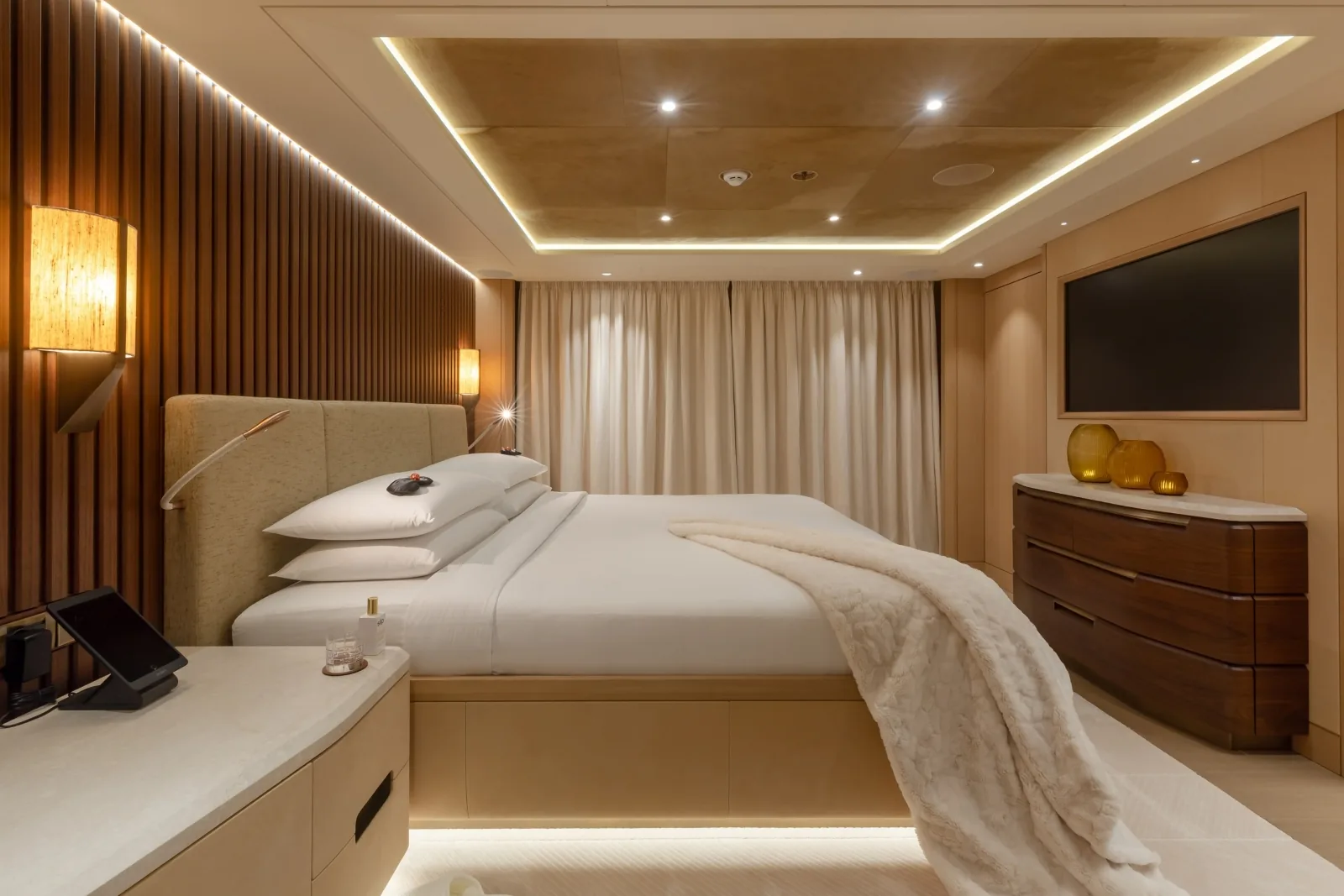 COME TOGETHER - photo 27 location yacht Monaco