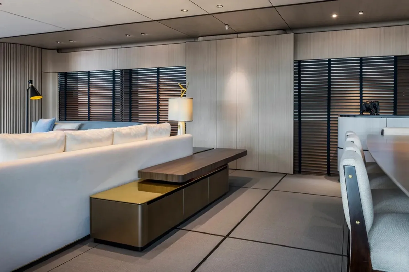 ENDEAVOUR 2 - photo 7 location yacht Monaco
