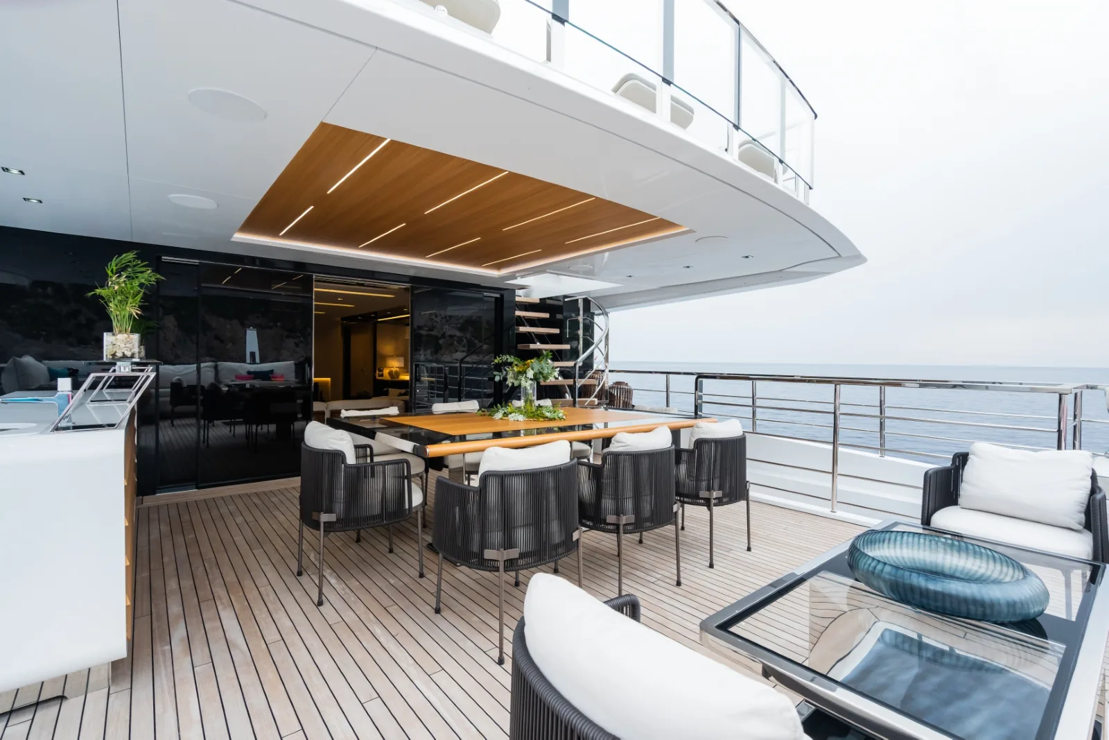 HALARA - photo 12 location yacht Monaco