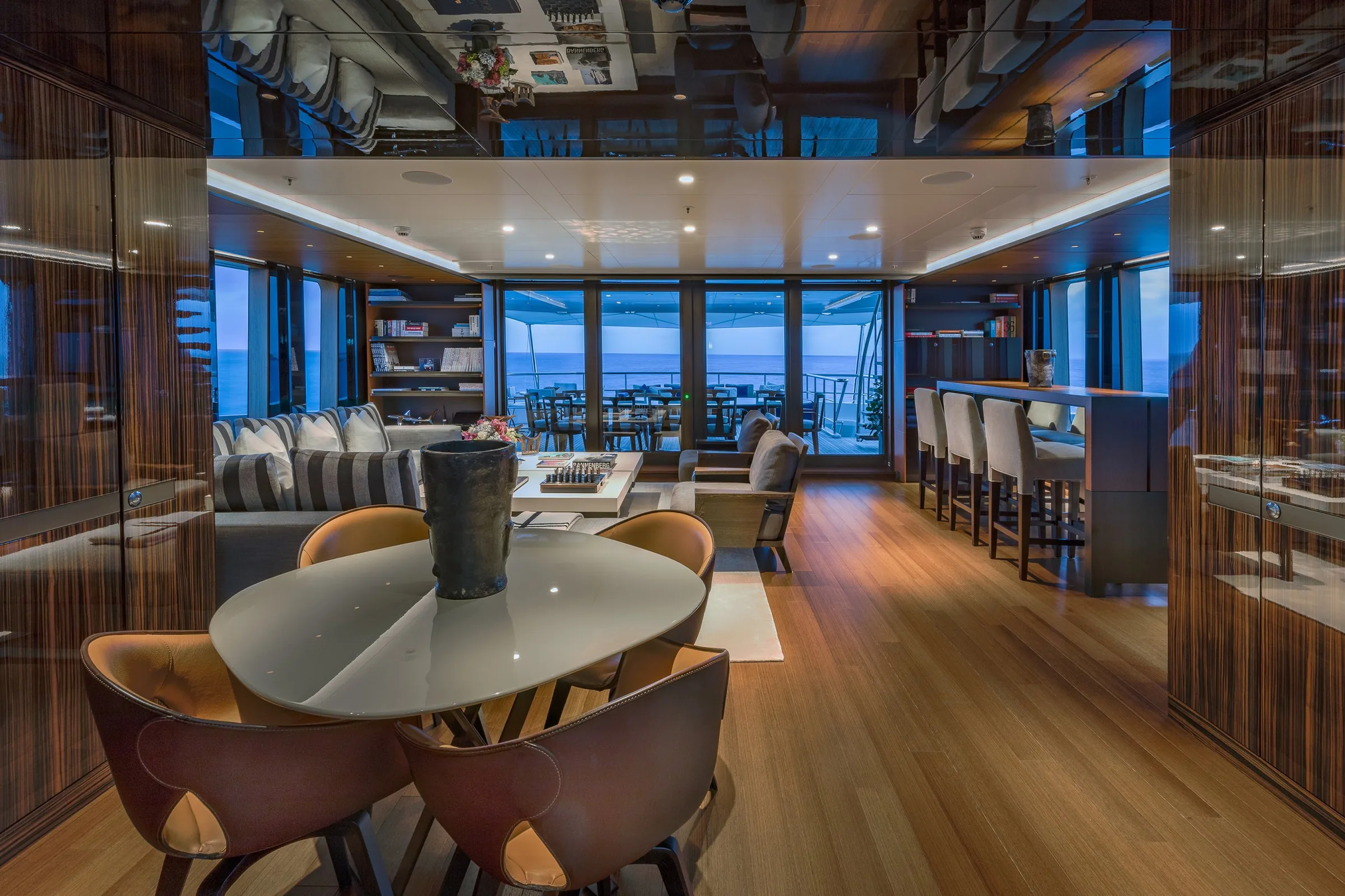 HALO - photo 7 location yacht Monaco