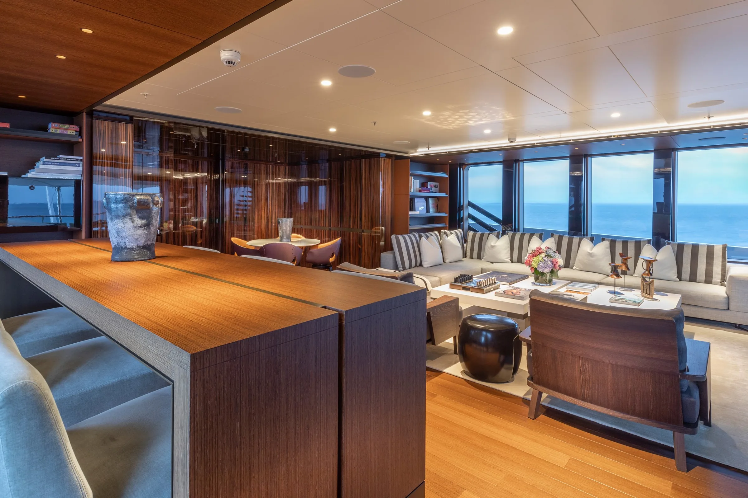 HALO - photo 8 location yacht Monaco