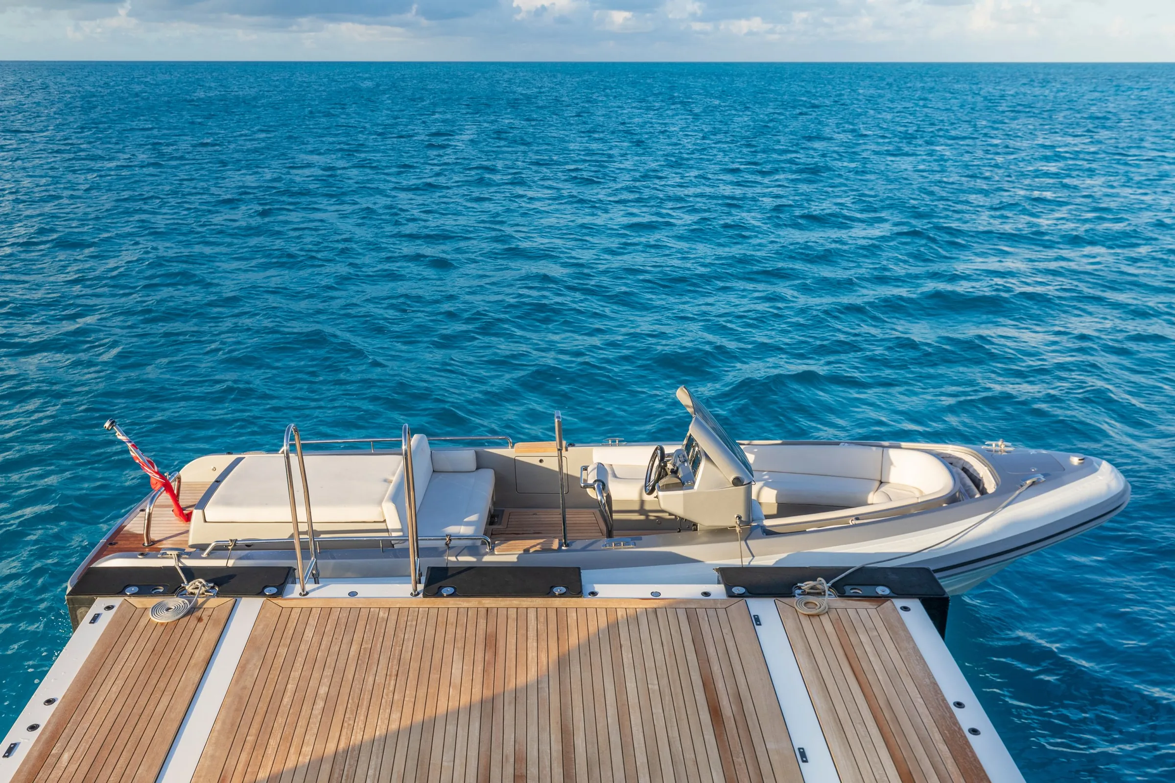HALO - photo 27 location yacht Monaco