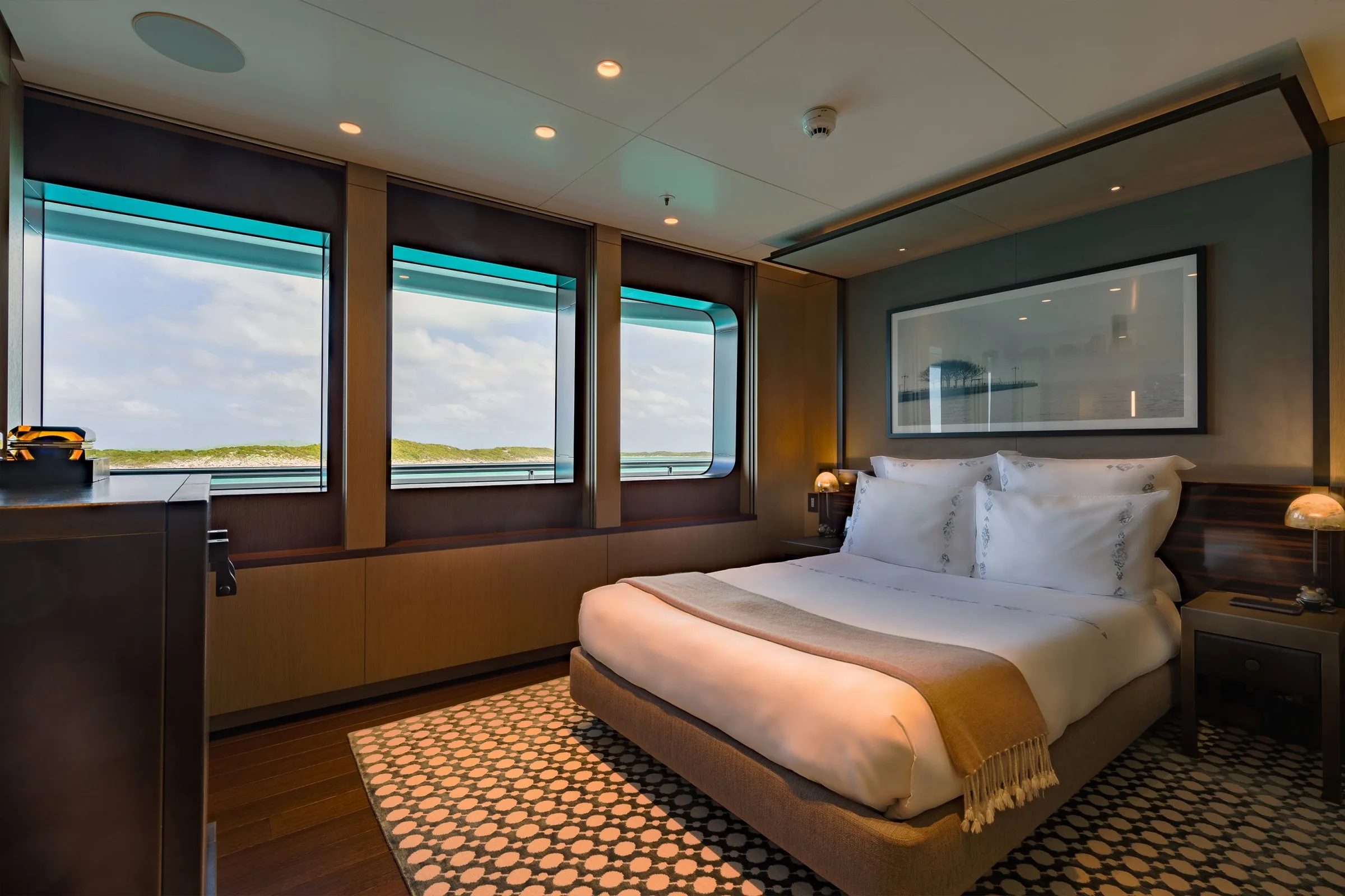 HALO - photo 36 location yacht Monaco