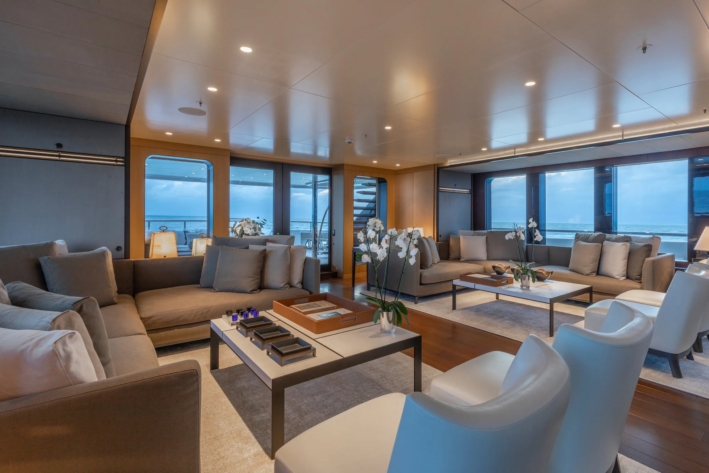 HALO - photo 40 location yacht Monaco