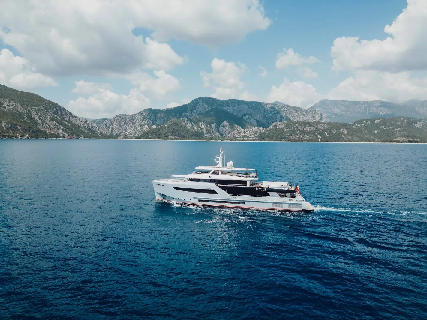 HEEUS - photo 3 location yacht Monaco