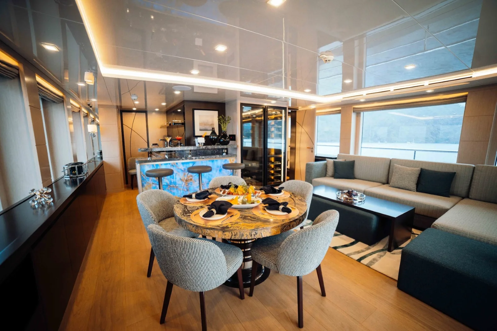 HEEUS - photo 28 location yacht Monaco