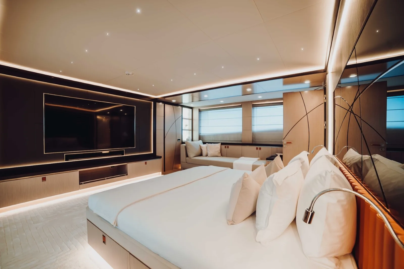 HEEUS - photo 30 location yacht Monaco