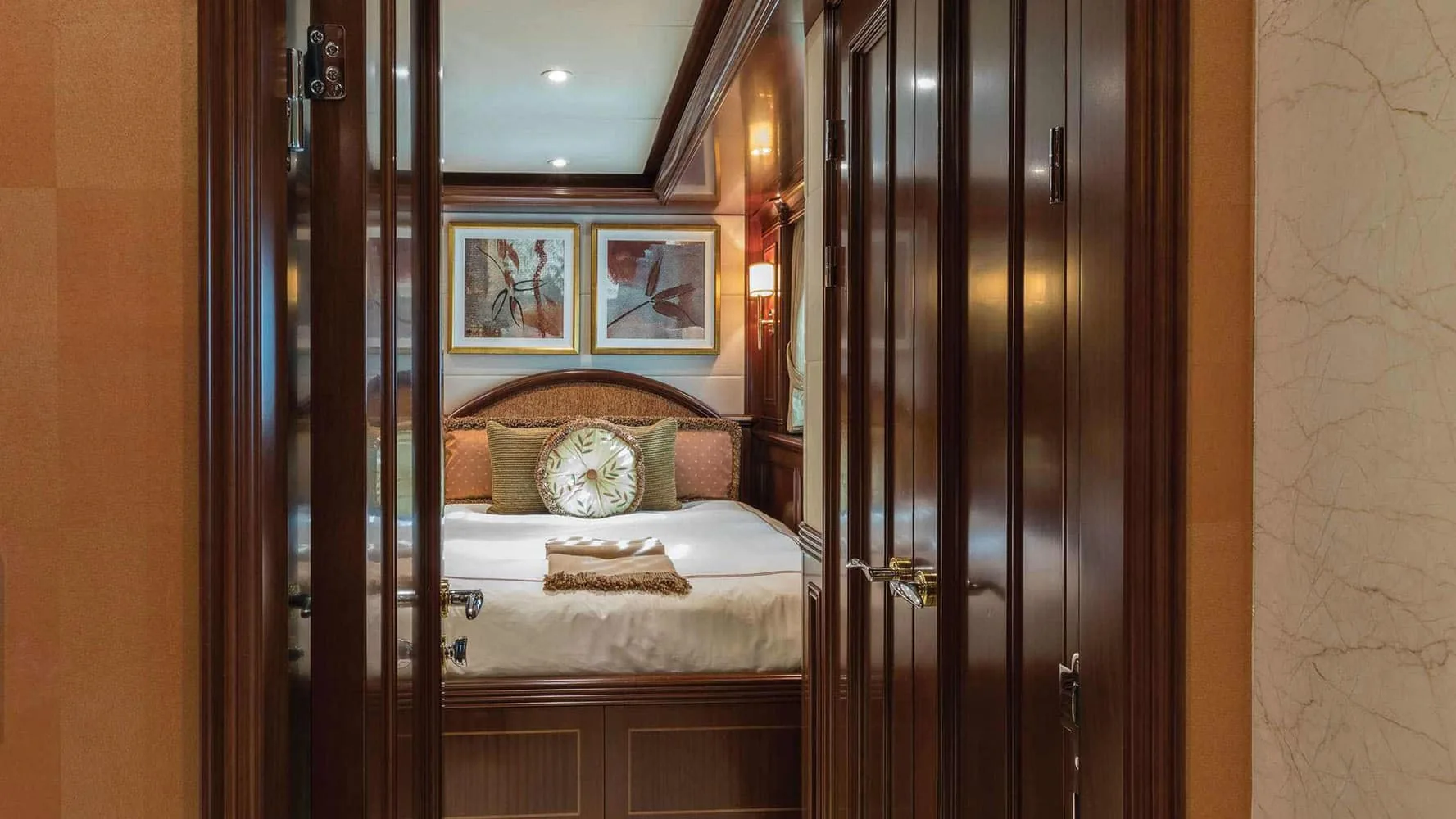 LADY BETH - photo 10 location yacht Monaco