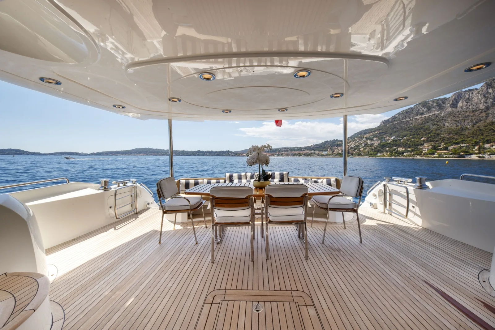 LADY YOUSRA - photo 13 location yacht Monaco