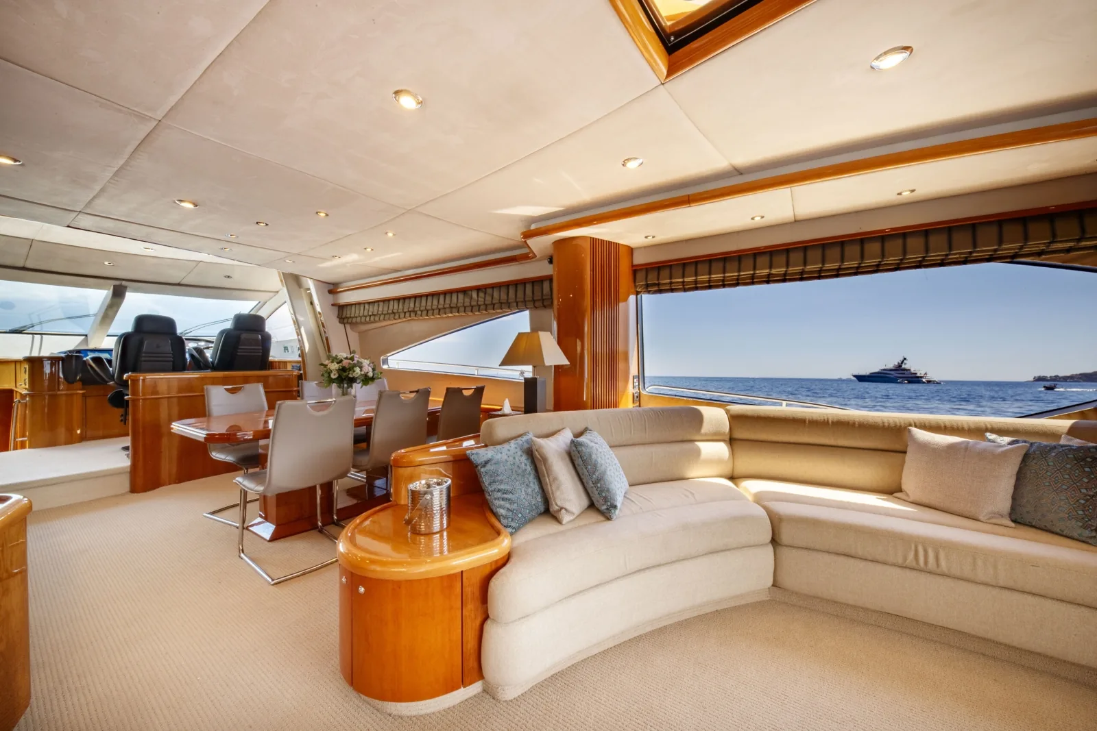 LADY YOUSRA - photo 18 location yacht Monaco