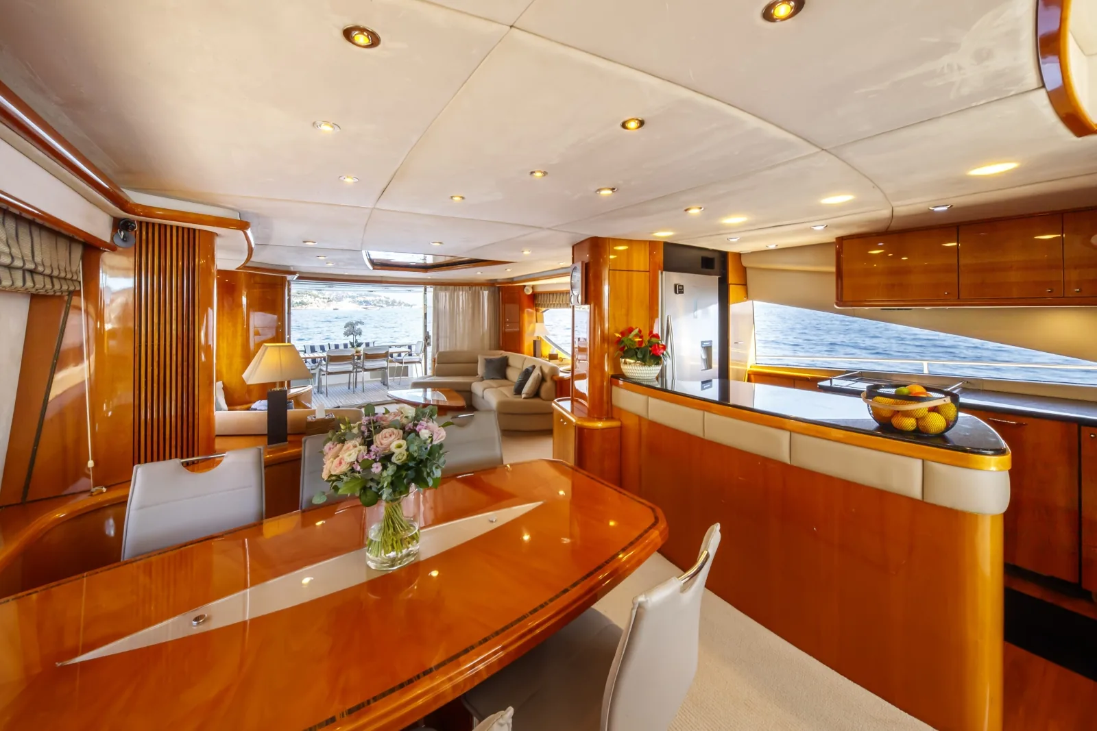 LADY YOUSRA - photo 19 location yacht Monaco