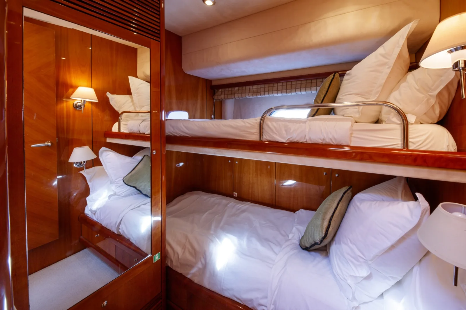 LADY YOUSRA - photo 33 location yacht Monaco