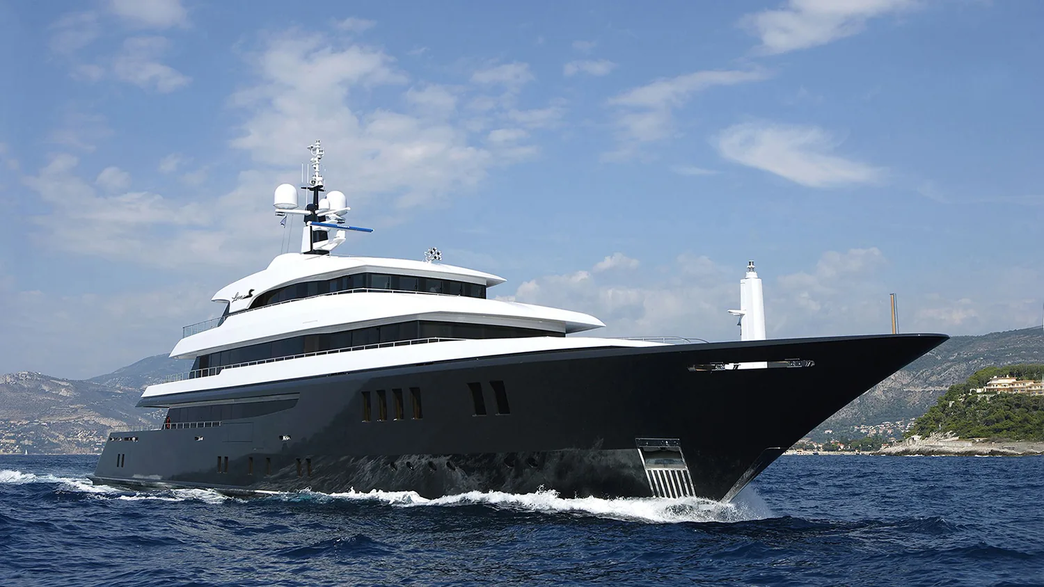 LOON - photo 6 location yacht Monaco