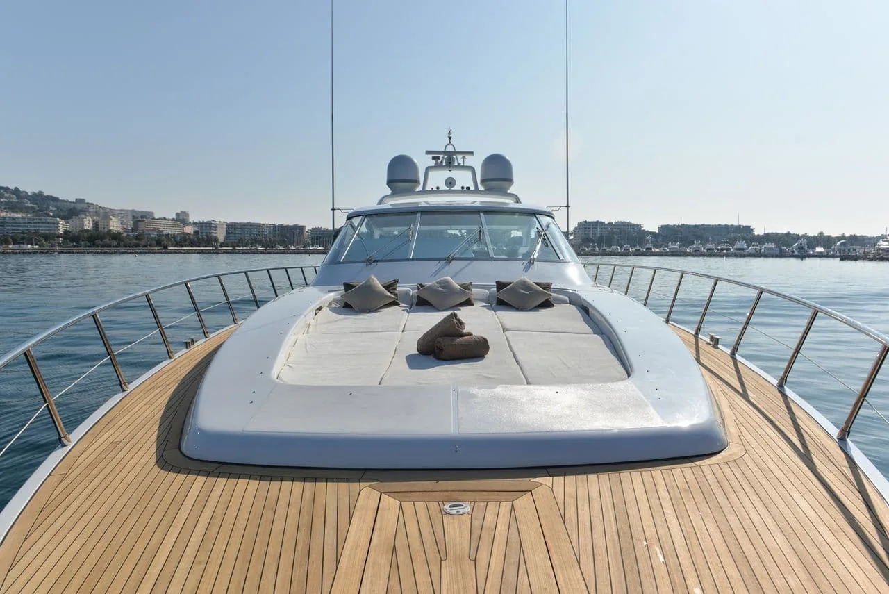 MR M - photo 5 location yacht Monaco