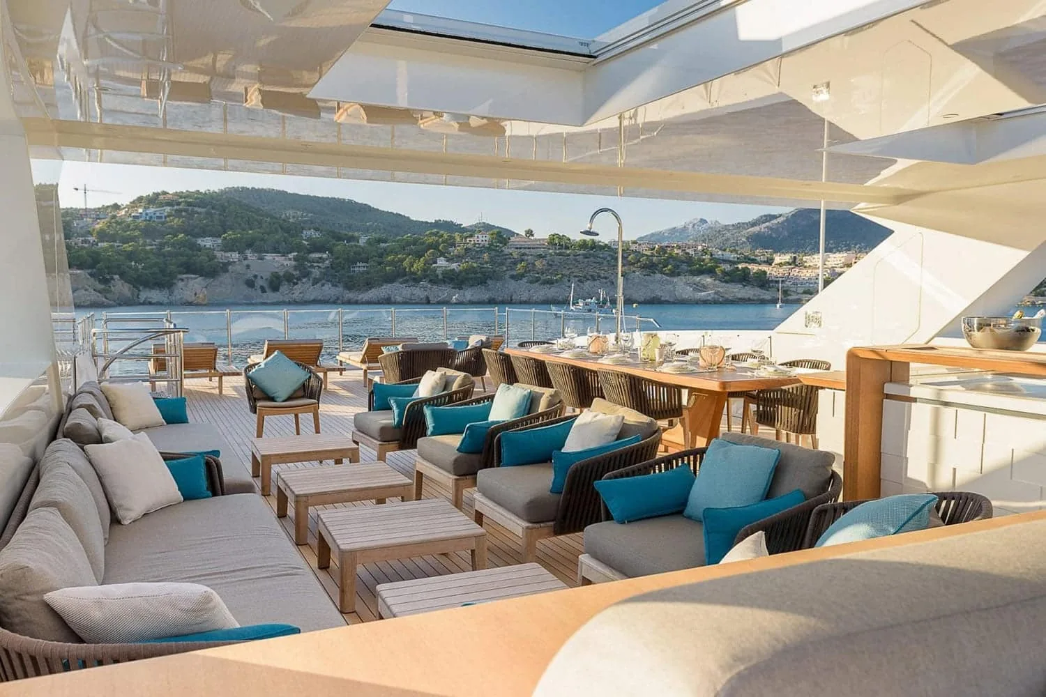 MR T - photo 7 location yacht Monaco