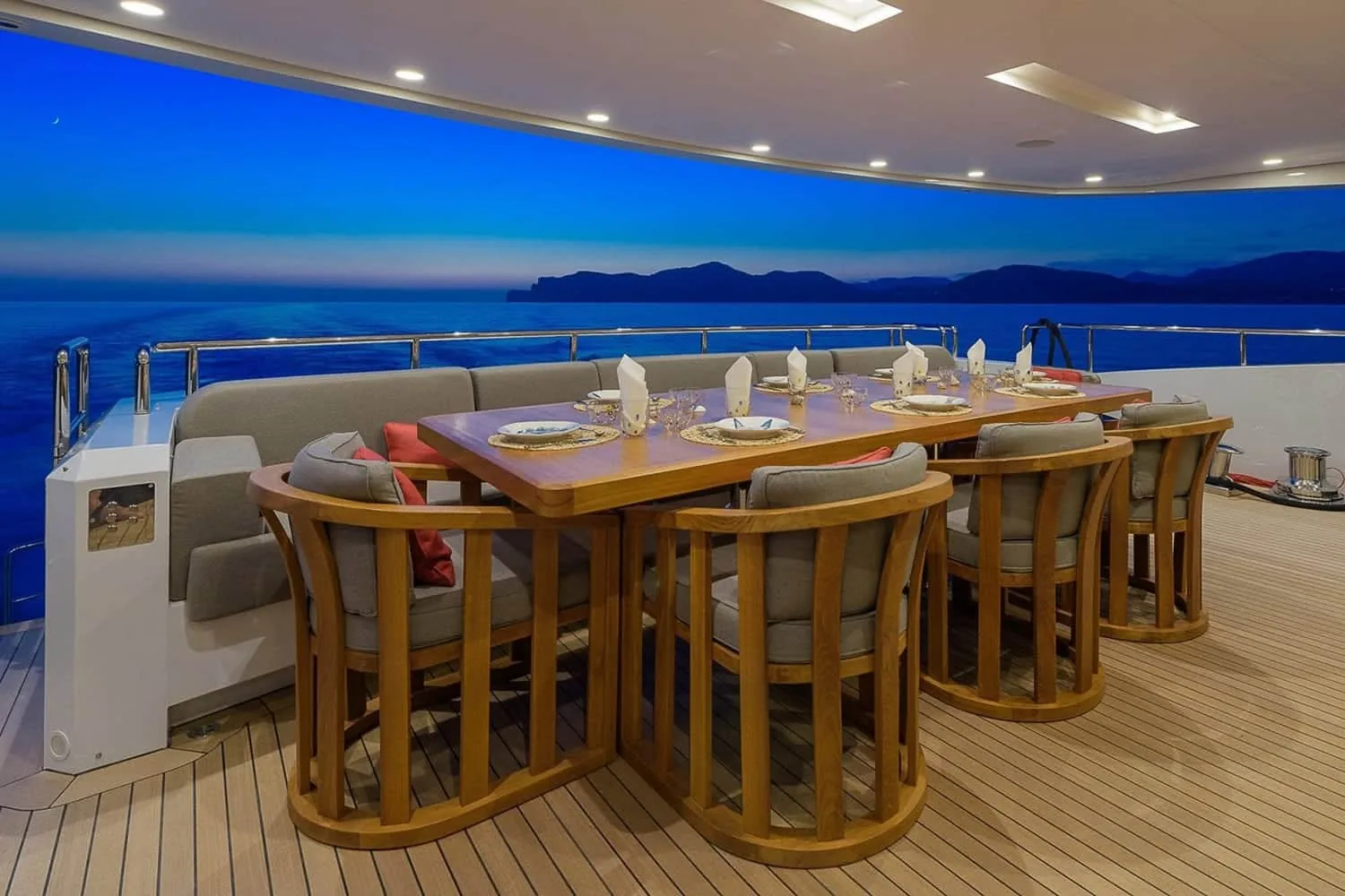 MR T - photo 15 location yacht Monaco