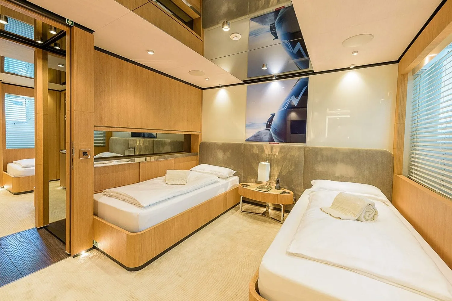 MR T - photo 31 location yacht Monaco