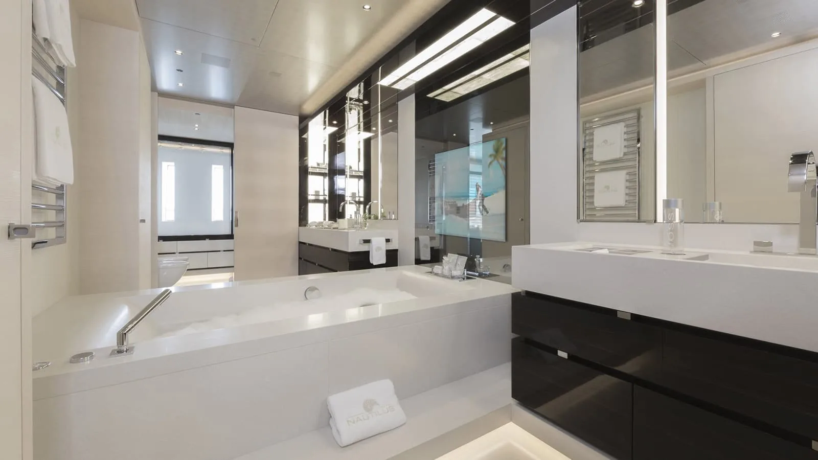 NAUTILUS - photo 31 location yacht Monaco
