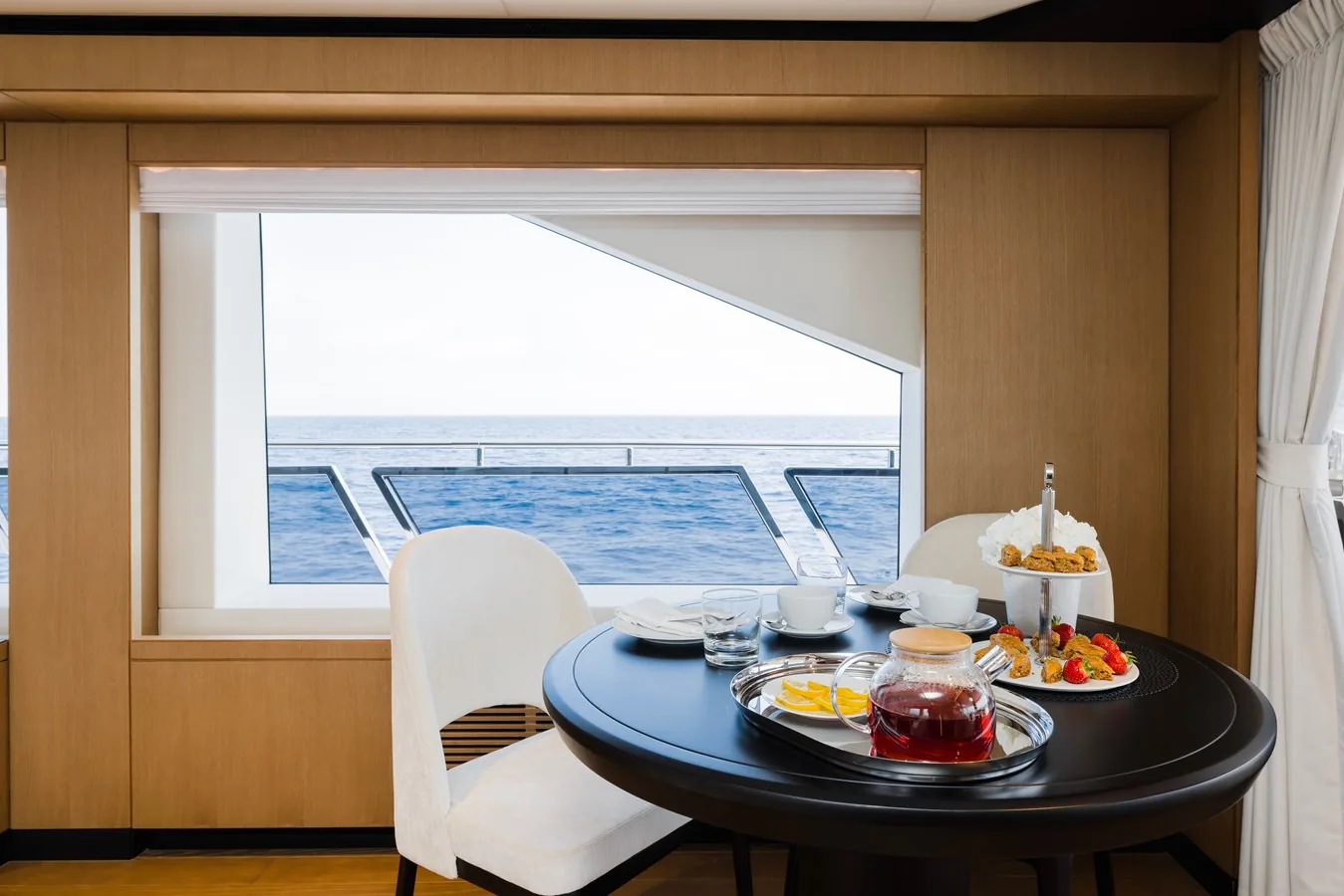 OLIVIA - photo 24 location yacht Monaco
