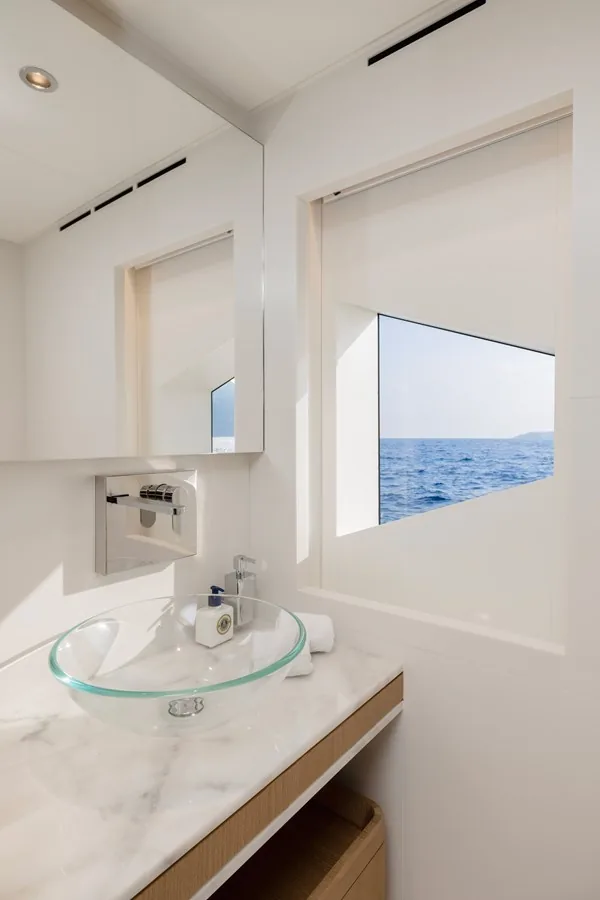 OLIVIA - photo 26 location yacht Monaco