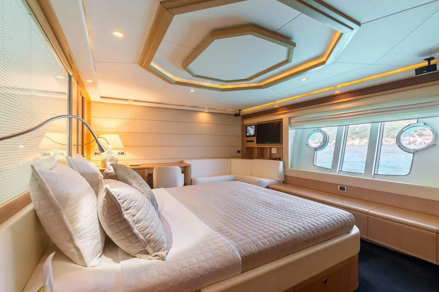 PORTHOS - photo 28 location yacht Monaco