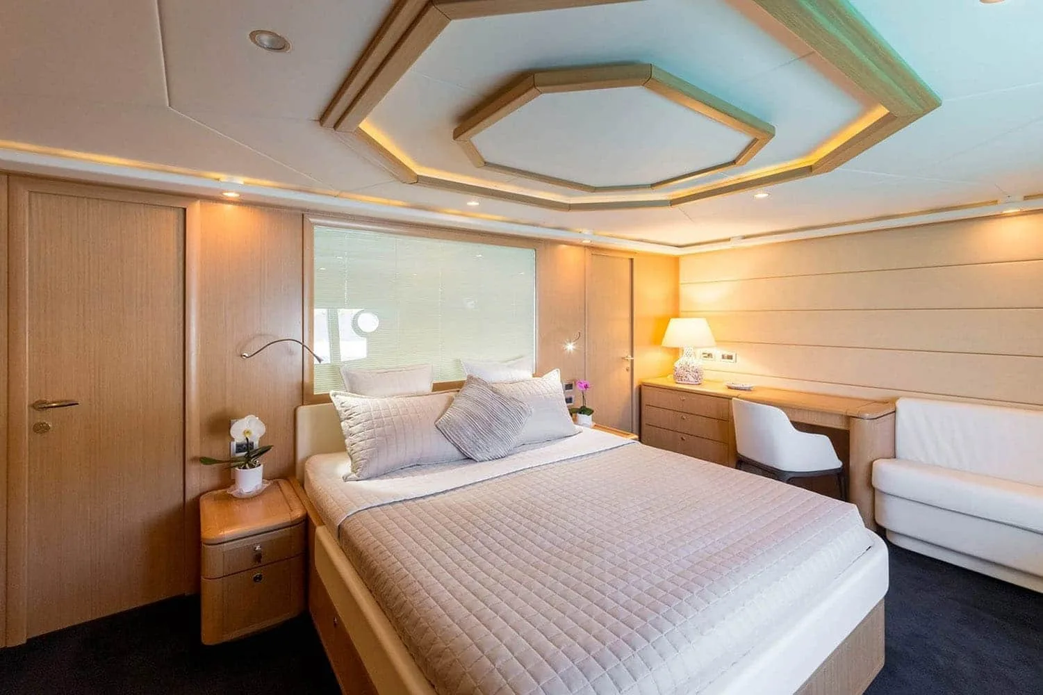 PORTHOS - photo 29 location yacht Monaco