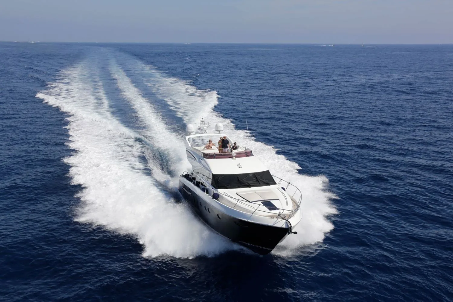 PRINCESS V64 - photo 3 location yacht Monaco