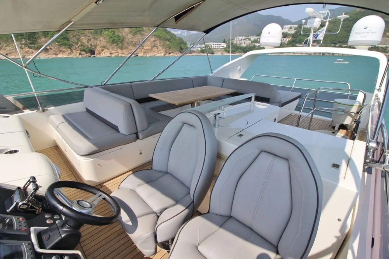PRINCESS V64 - photo 10 location yacht Monaco