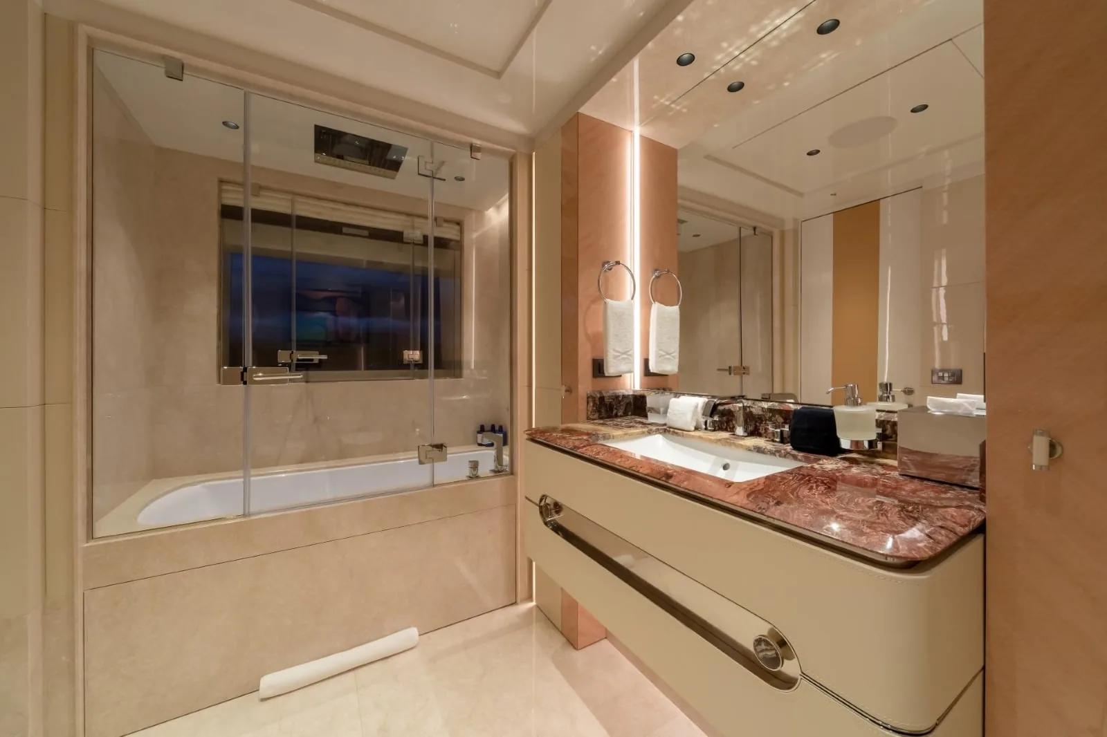 PROJECT X - photo 48 location yacht Monaco
