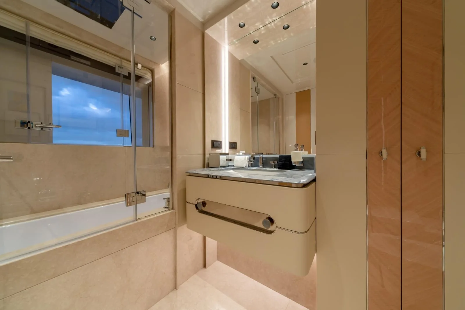 PROJECT X - photo 50 location yacht Monaco