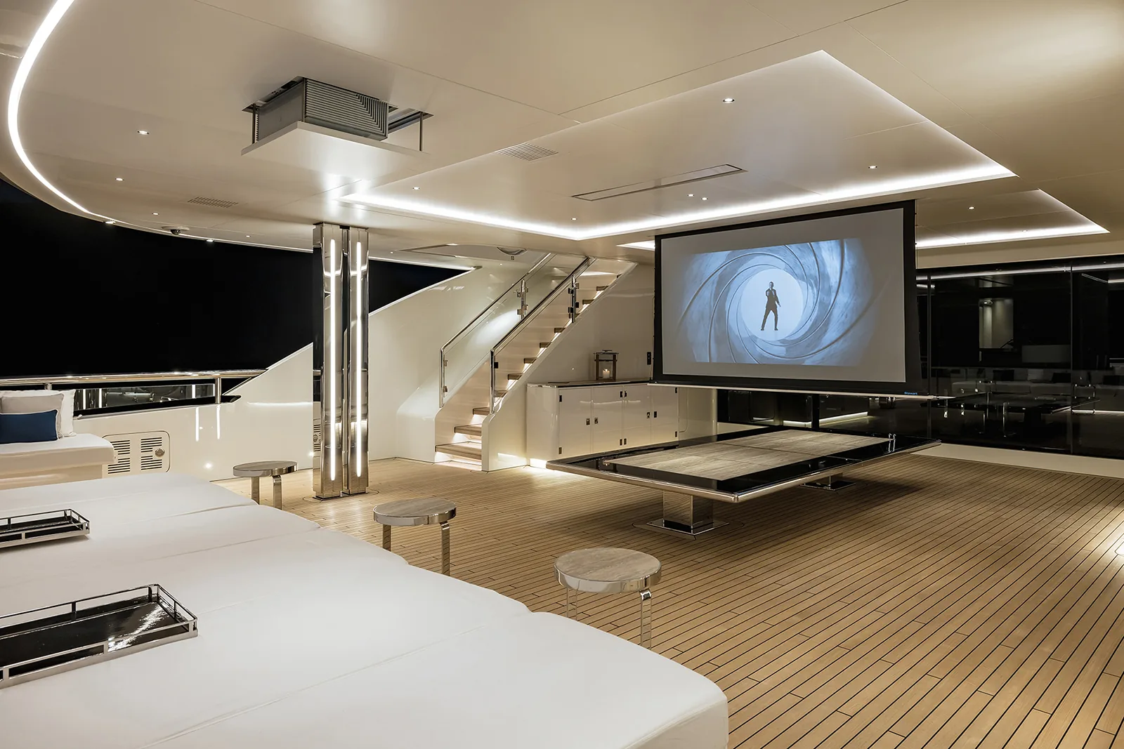 RESILIENCE - photo 9 location yacht Monaco
