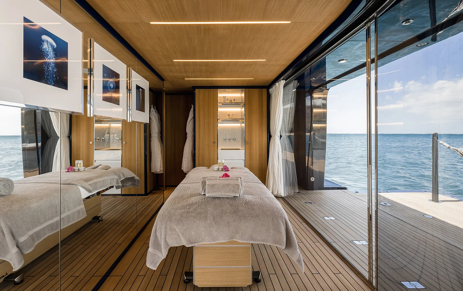 RESILIENCE - photo 14 location yacht Monaco