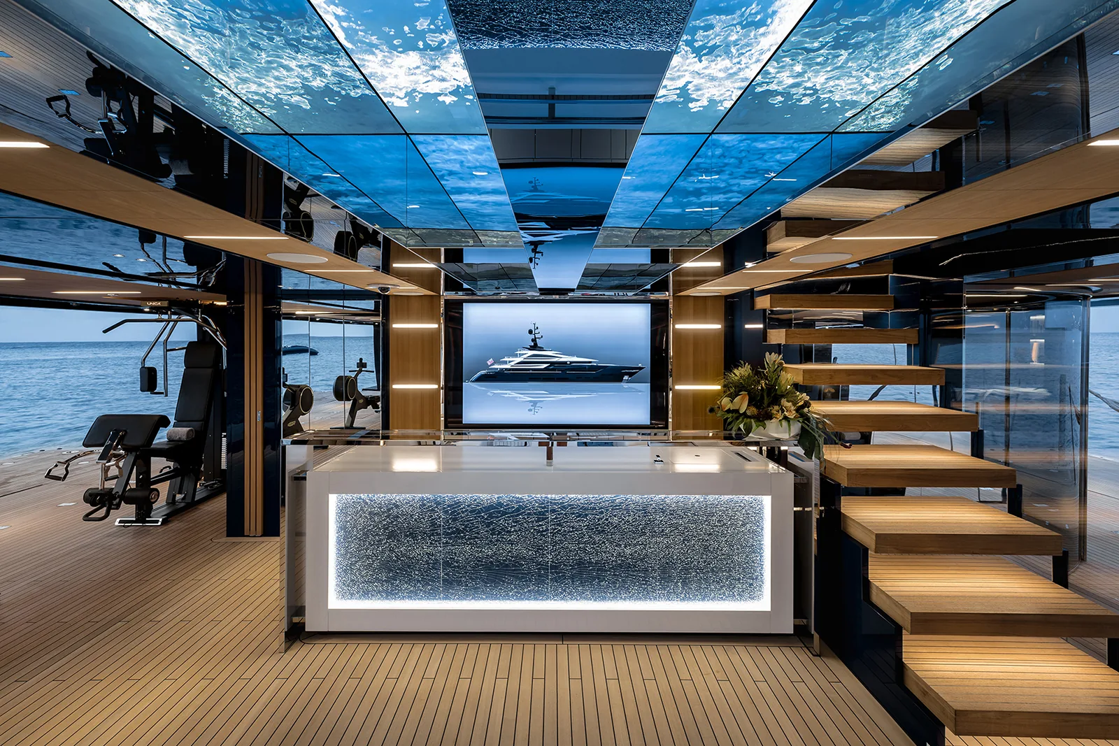 RESILIENCE - photo 15 location yacht Monaco