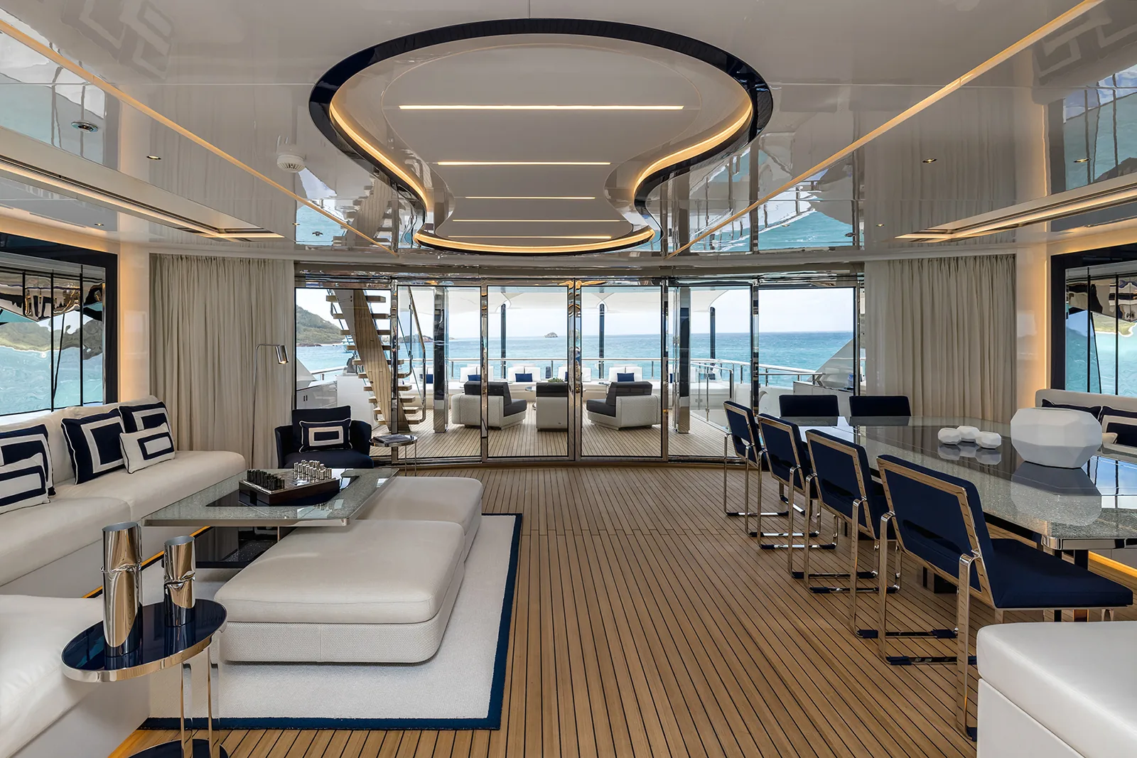 RESILIENCE - photo 18 location yacht Monaco